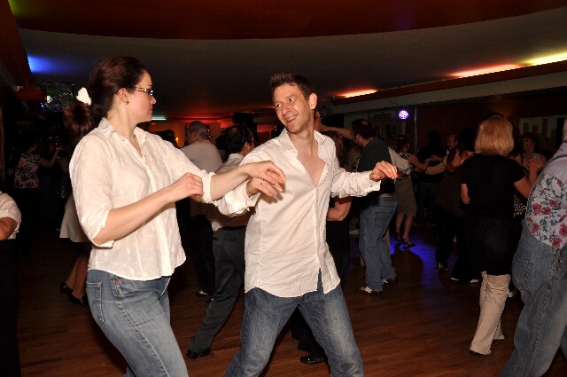 min 2009 05 06 cargo club 584